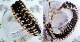 Pulseira corrente dourada com couro fino preto